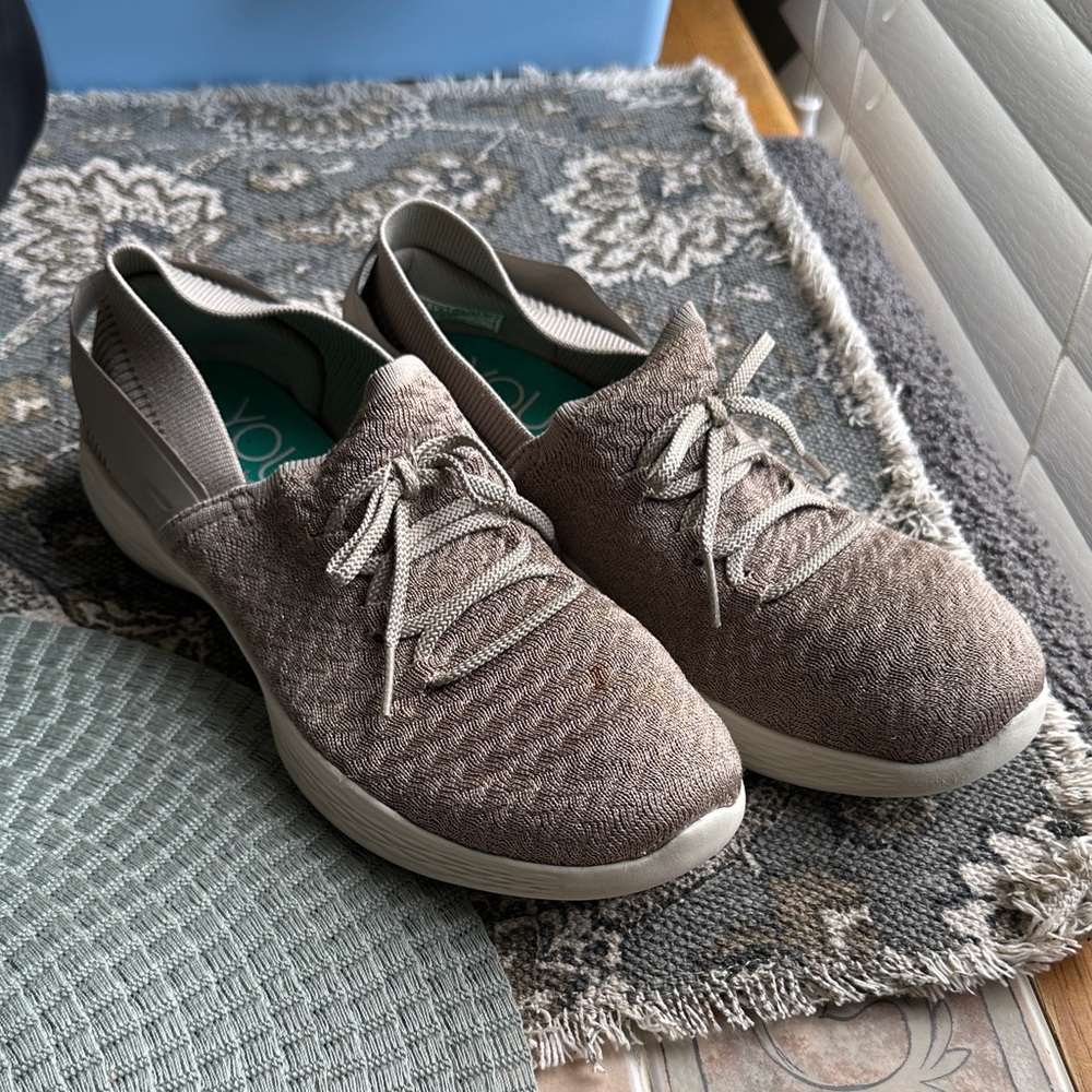 Skechers Women's Taupe Sneakers